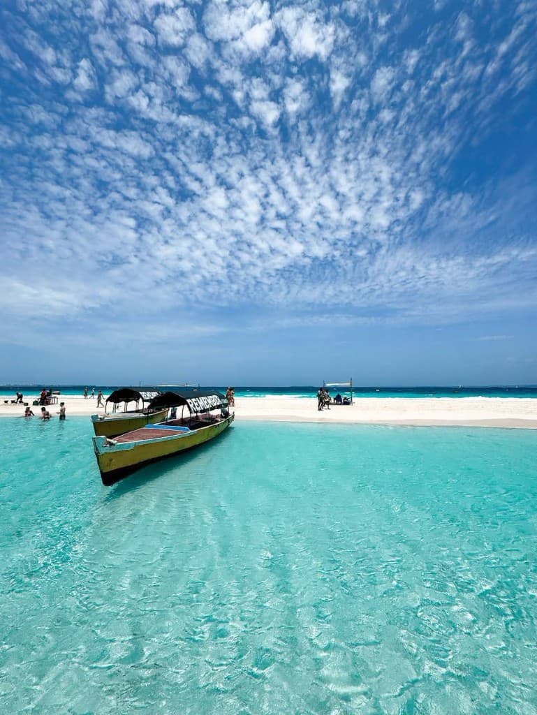 Escursione Nakupenda Zanzibar: barche a marea bassa