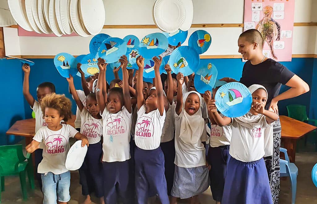 Escursione Spice Farm Zanzibar: bambini in un villaggio Swahili